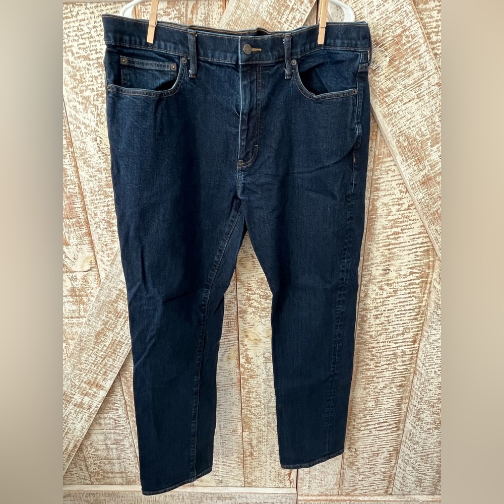 J. Crew Men's Dark Blue Jeans size 38 x 32 - like new!